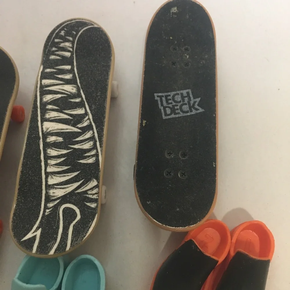 Hot Wheels Tony Hawk Finger Board  and Shoes Lot